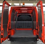 Vista d'insieme dell'allestimento Syncro Ultra nel vano di carico del NV250