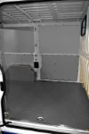 Berlingo Citroen con rivestimento interno in legno e lamiera