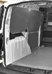 Pianale e rivestimenti laterali installati nel Ford Connect