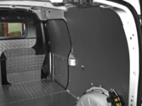 Pianale in alluminio mandorlato e rivestimento in lamiera per Kangoo
