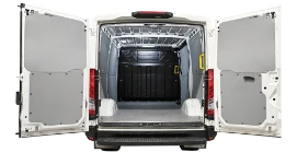 Pianale in legno e pannellature in plastica alveolare per Iveco Daily