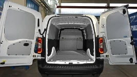 Pianale in multistrato marmato e pannellatura per Opel Combo 2018