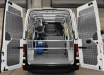 01_Man TGE con allestimento per assistenza pneumatici per macchine agricole e forestali