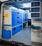 02_Parete sinistra di Trafic con vani a terra, cassetti e ripiani 