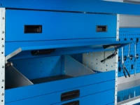 02_Scaffalatura con divisori metallici da 180 mm
