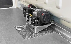 02_verricello per furgoni montato su profilo metallico 