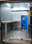 04_”Ufficio” a bordo di Transit con ripiano scrivania e armadio per furgoni 