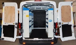 Allestimento veicolo commerciale per assistenza carri ponte