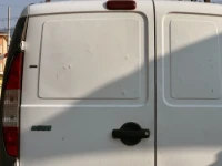 Carrozzeria danneggiata del Fiat Doblò