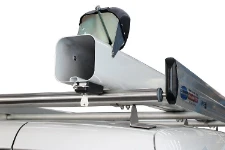 Dettaglio apertura sportellino portatubi per furgoni