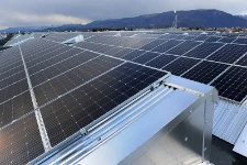 Impianto fotovoltaico sopra il capannone Francom