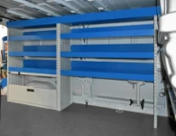 Lo scaffale nel Talento visto dalla porta laterale