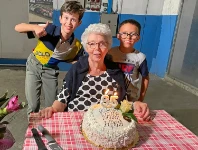 Maria Menon con il nipote Francesco e Giacomo, nipote di Fabiola