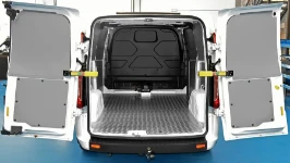 Pianalatura e pannelli laterali per Custome a Milano Est