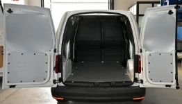 Rivestimento interno con pianale e pannellatura per NV250