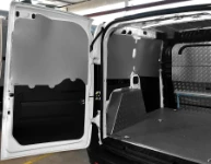 Torretta Syncro Ultra nel NV250 con cassettini a vista, cassetti e vano con anta