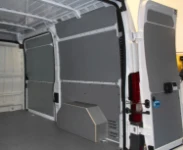 Rivestimento in lamiera preverniciata e multistrato marmato per Berlingo