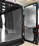 Rivestimento lato destro e pannello portautensili su Citroen Jumpy