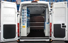 Scaffalature e cassettiere per furgoni su IVECO DAILY 2000 L3 H2 01a