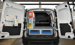 Scaffalature e cassettiere per furgoni su NISSAN NV250 06a
