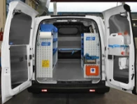 Scaffalature per allestimento NV200 su due lati