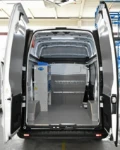 Vista d'insieme dell'allestimento Syncro Ultra nel vano di carico del NV250