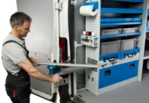 Utilizzo morsa su portamorsa a sfilare