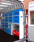 Veicolo commerciale allestito per tecnici manutenzione aeroportuale