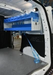 Modulo destro dell'allestimento Syncro Ultra nel NV250, con pannello portautensili e cassettiera