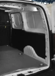 Modulo destro dell'allestimento Syncro Ultra nel NV250, con pannello portautensili e cassettiera